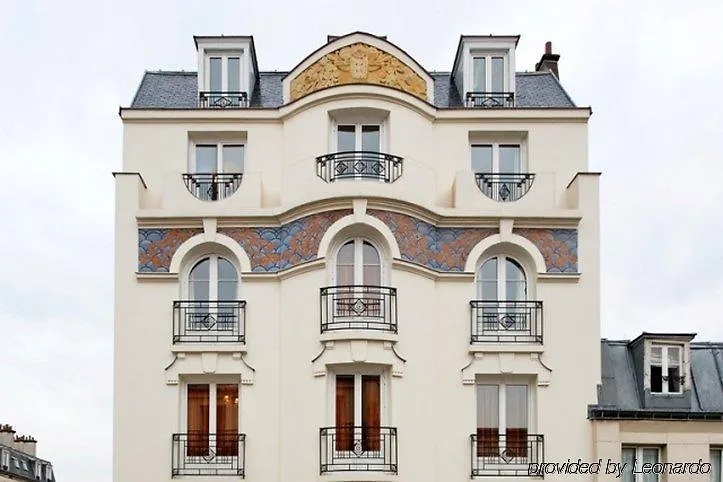 Timhotel Paris Gare Montparnasse 3*,